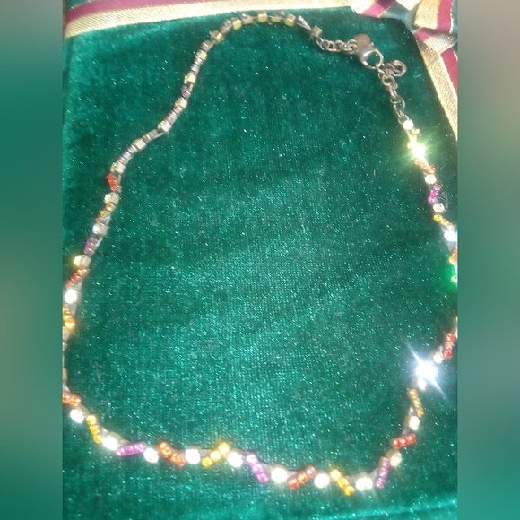 Sorrelli Swarovski Necklace - Picture 3 of 12